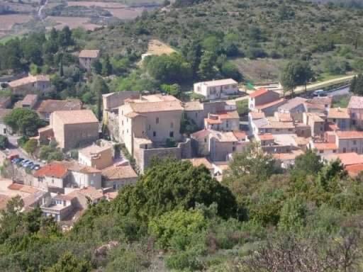 לינה וארוחת בוקר Fraissé-des-Corbières Chez Tatie Menie מראה חיצוני תמונה